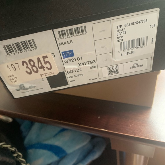 Chanel - Picture 11 of 11